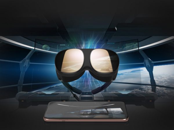 HTC Desire 22 pro je ideální partner pro HTC VIVE Flow, který obdržel novou sadu profesionálních funkcí
