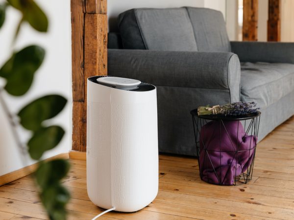 Chytrý odvlhčovač Tesla Smart Dehumidifier XL pomůže zlepšit ovzduší v domě