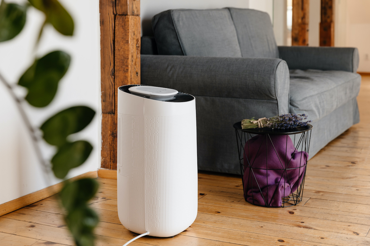 Chytrý odvlhčovač Tesla Smart Dehumidifier XL pomůže zlepšit ovzduší v domě