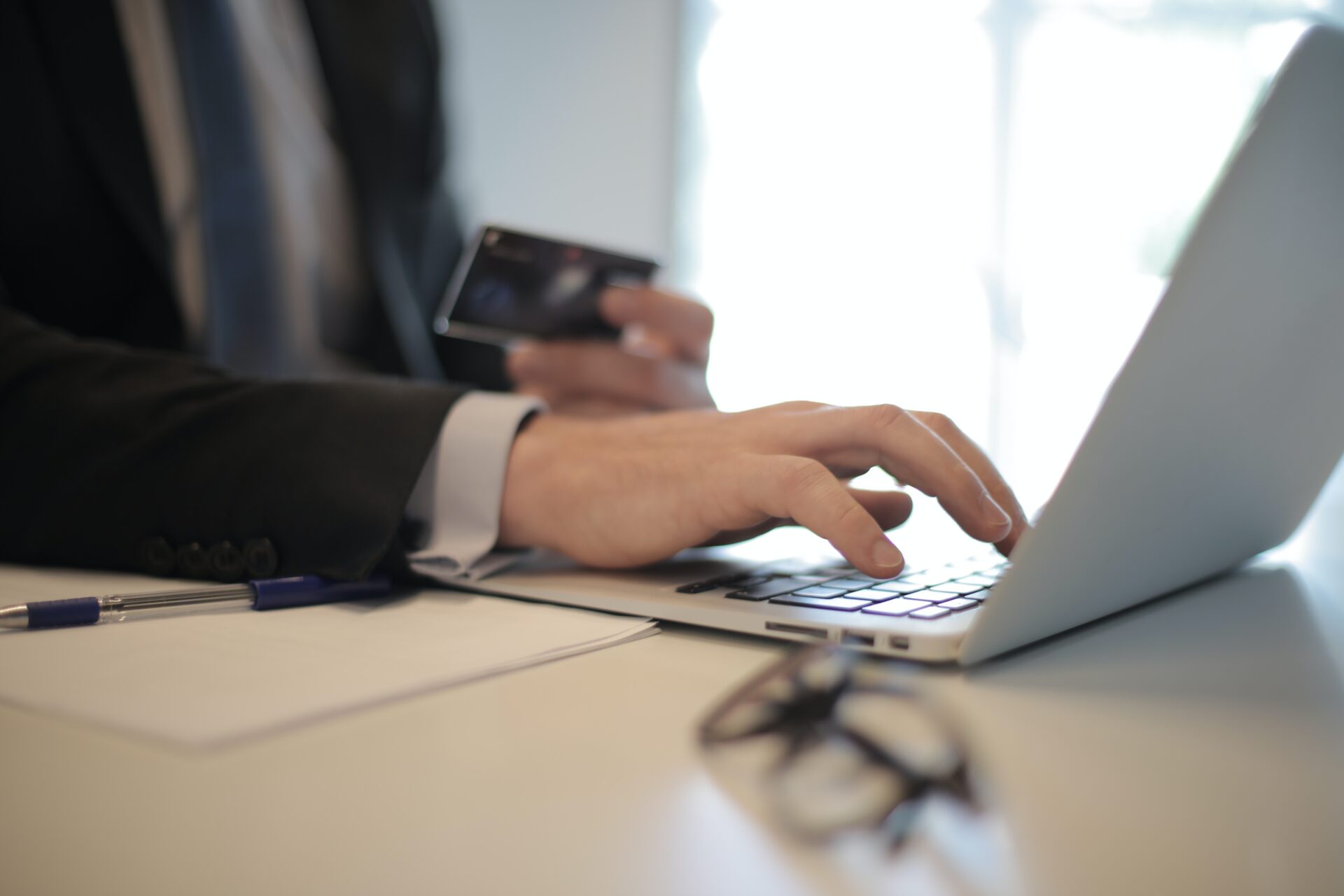 E-commerce v ČR pokulhává. Podíl e-commerce na maloobchodu je 17 %, potenciál je ale dvojnásobný