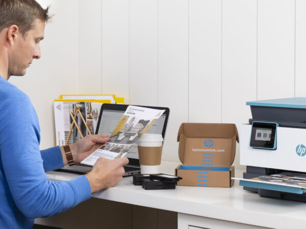 HP spouští kampaň „Doporuč známému“. Zákazníci a jejich známí mohou díky HP Instant Ink tisknout 3 měsíce zdarma
