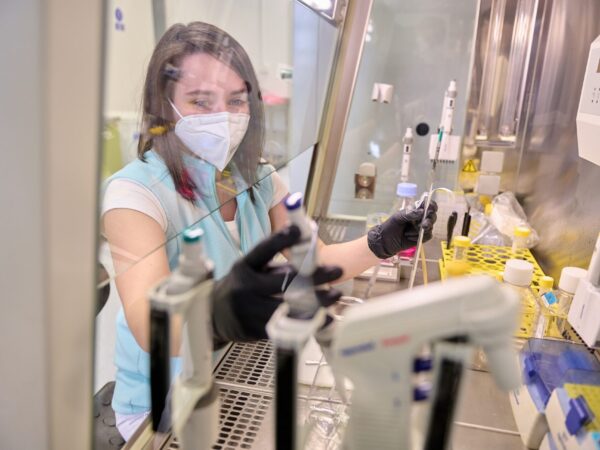 Na Univerzitě Tomáše Bati ve Zlíně vznikají biomateriály budoucnosti. Budou sloužit nejen jako náhrada nefunkční části lidského organismu