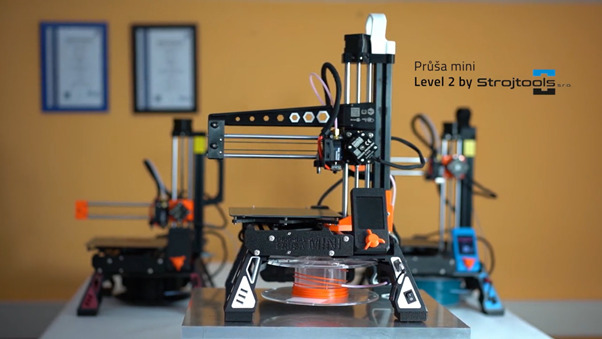 Strojtools zamířila na světově známou crowdfundingovou platformu Kickstarter s jedinečnou technologií, která přináší PŘESNOST pro NEJOBLÍBENĚJŠÍ hobby 3D tiskárny firmy Průša.