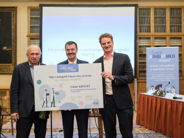 Ve čtvrtém ročníku soutěže Czech DIGI@MED Award ocenila společnost Roche projekty, které přinášejí inovativní digitální a mobilní řešení ve zdravotnictví