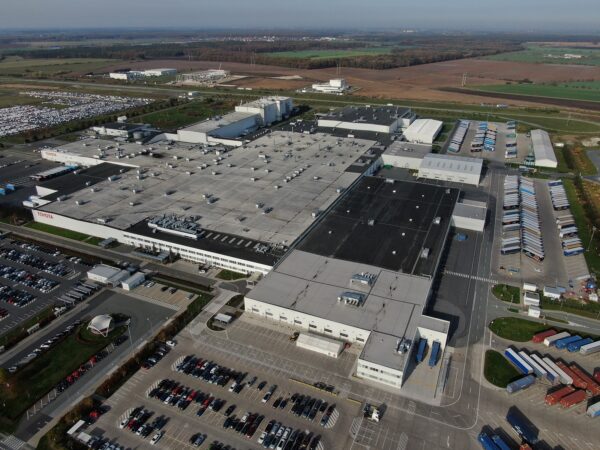 T-Mobile spolupracuje s Toyotou na využití privátní sítě 5G v automobilovém průmyslu