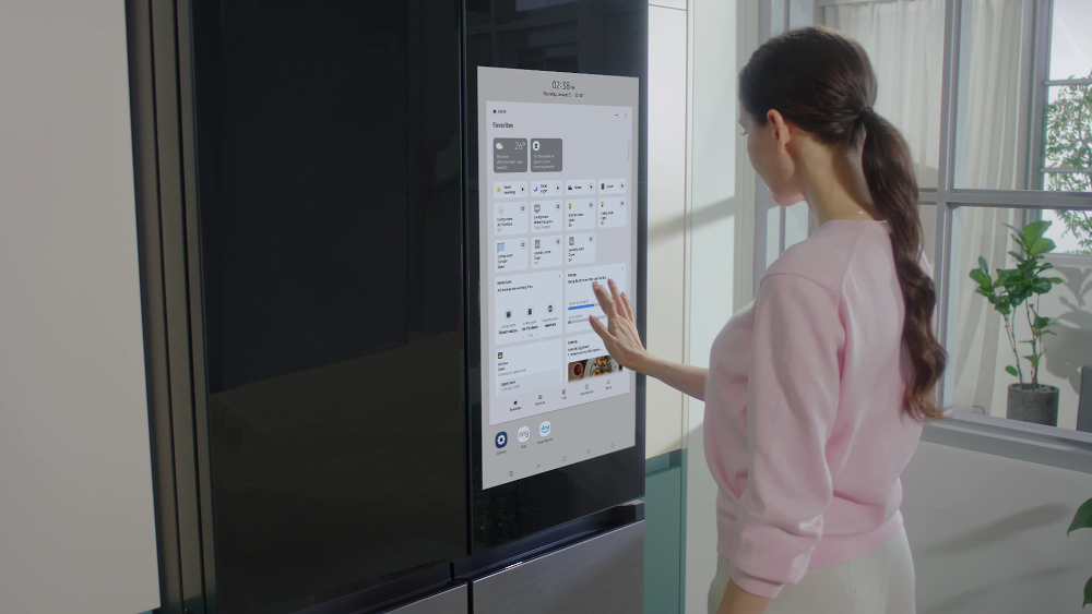 Samsung představuje na veletrhu CES 2023 nové spotřebiče řady Bespoke. Propojují kuchyňské prostředí a jsou přizpůsobitelné