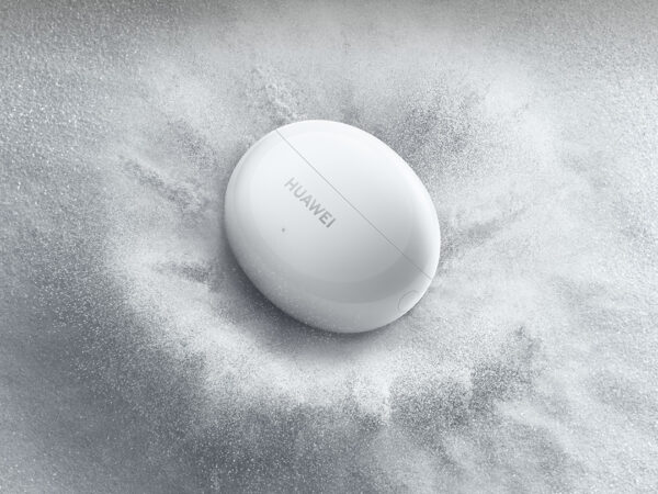 Huawei přináší na český trh stylový, pohodlný a high-tech poslech se sluchátky HUAWEI FreeBuds 5i
