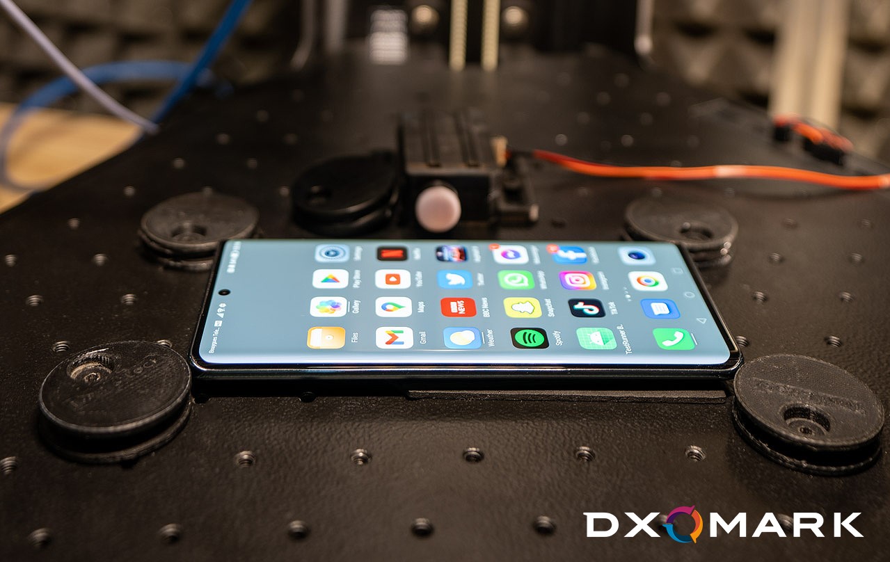 Potvrzeno! HONOR Magic5 Lite je na 1. místě v exkluzivním žebříčku DxOMark jako mobilní telefon s nejlepší výdrží baterie na světě!