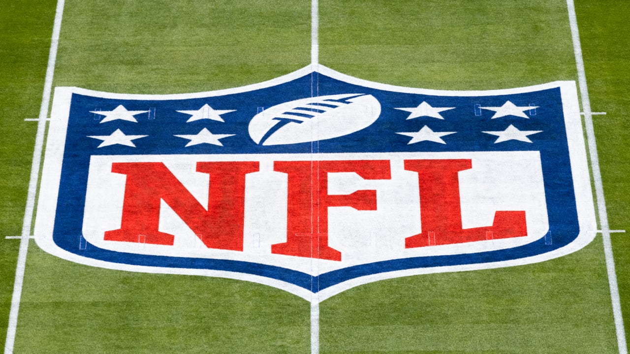 Finále Super Bowl opět v přímém přenosu a s českým komentářem