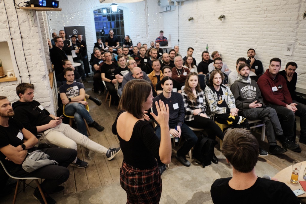 SatoshiLabs chce nakopnout networking a osvětu v bitcoin komunitě. O jeho meetupy je zájem a chystají se další