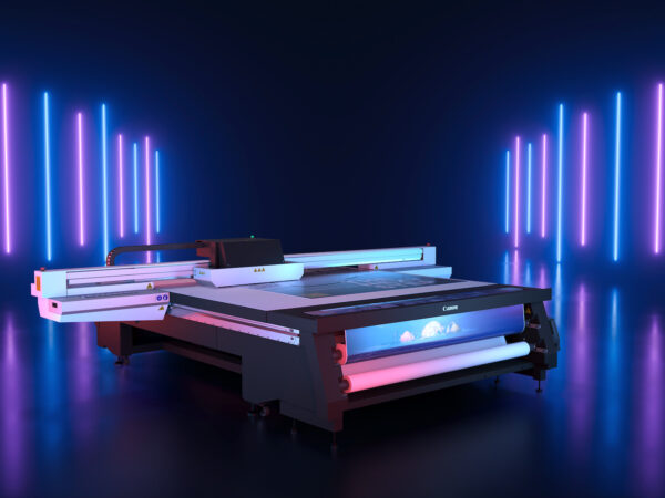 Canon rozšiřuje rodinu celosvětově uznávaných UV flatbed tiskáren Arizona o řadu 1300 s technologií FLOW