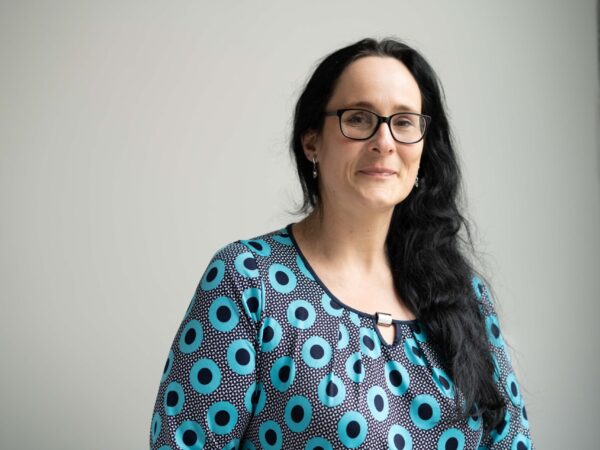 Mluvíte s dětmi o penězích? Pozor – finanční negramotnost je může dohnat v dospělosti