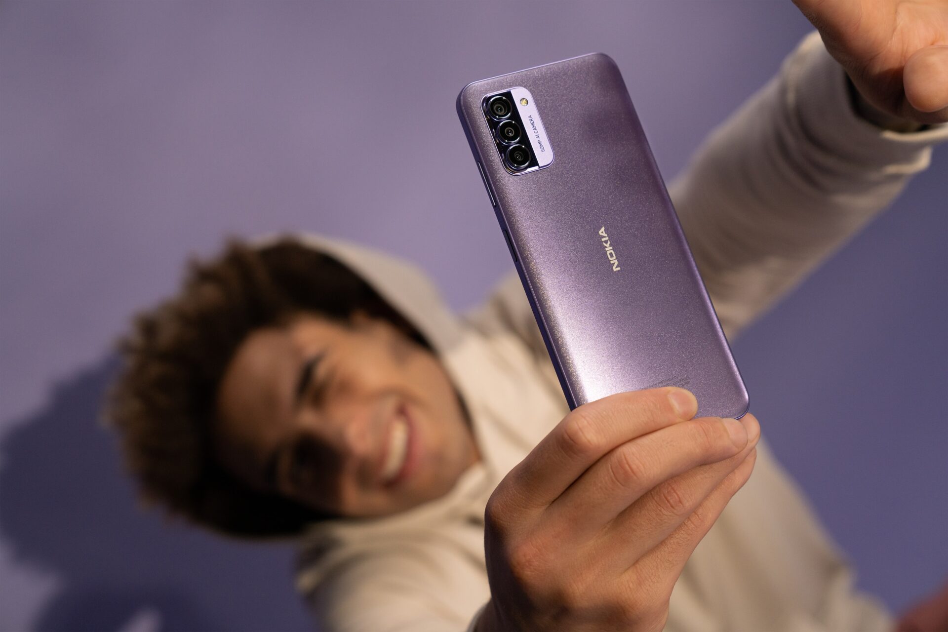 Společnost HMD Global představuje stylový a snadno opravitelný telefon Nokia G42 5G