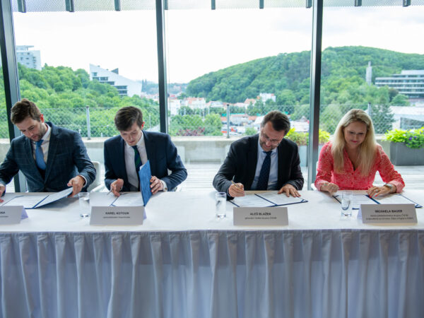 KBC Bank a český startup Green0meter (Digital & Legal) zakládají podnik na poradenství firmám při jejich přechodu na udržitelnější podnikání