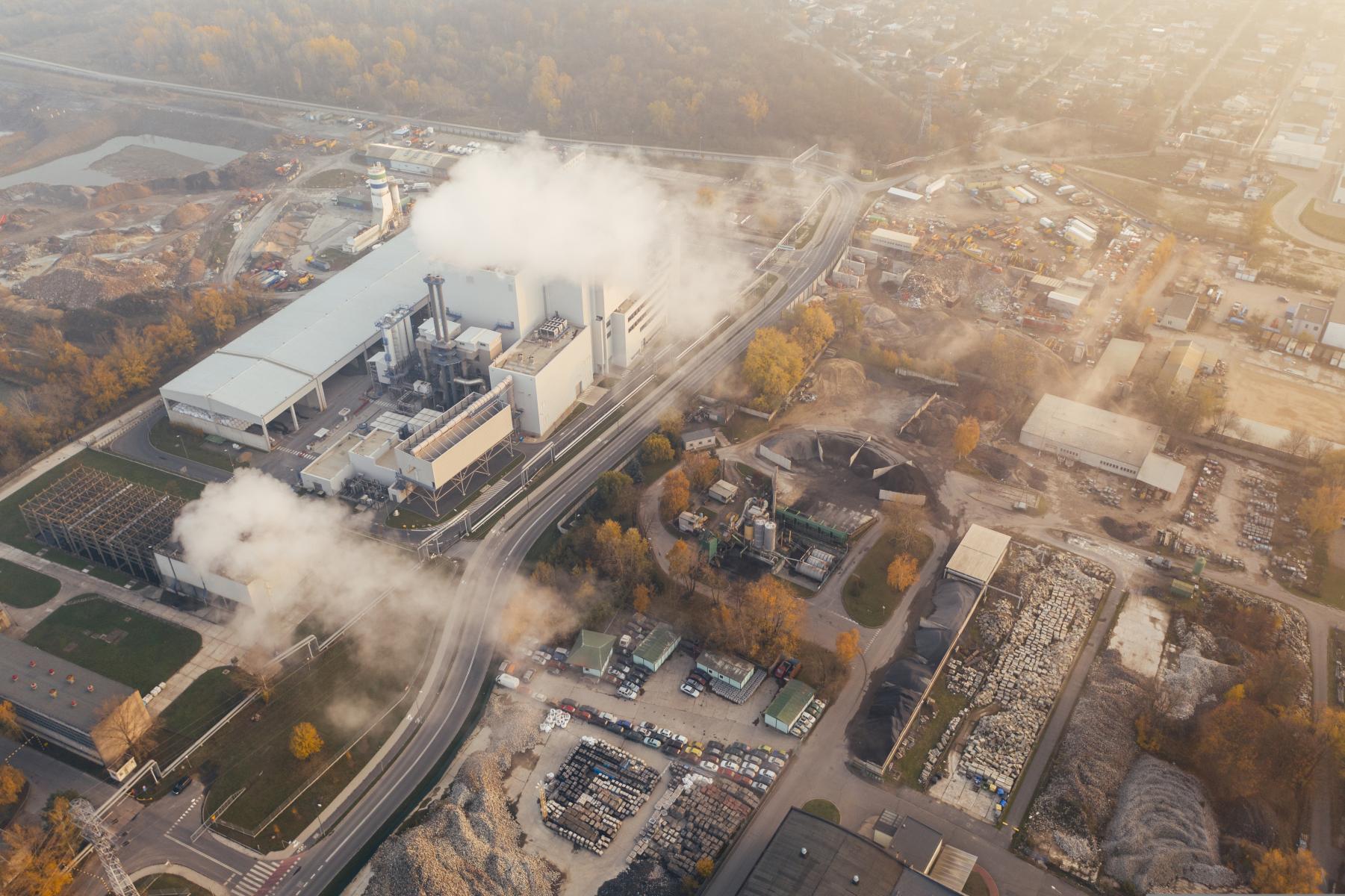 Nemovitosti sektoru průmyslu a logistiky patří k nejvyhledávanějším aktivům v celém regionu CEE-12, v posledních čtvrtletích se aktivita zpomaluje