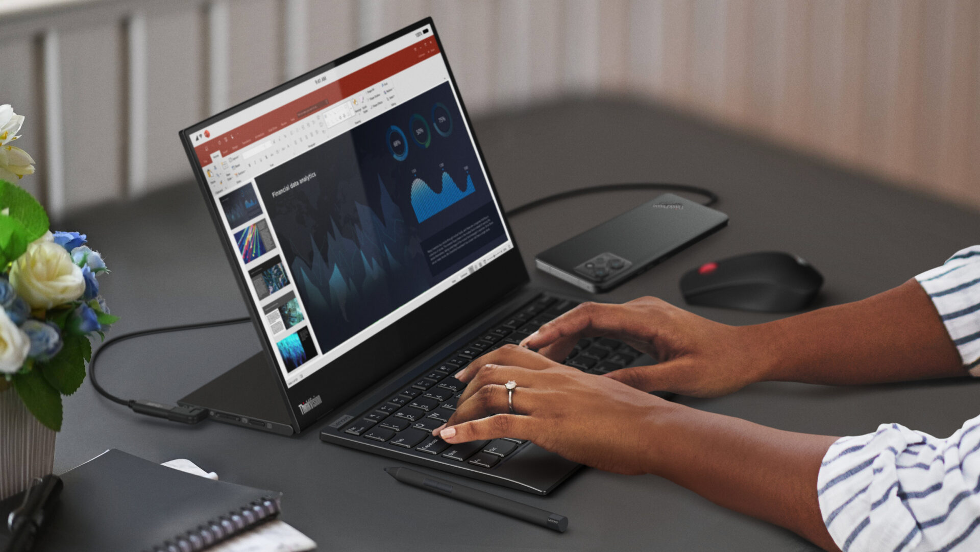 ThinkPhone získá v rámci nového partnerství mezi společnostmi Motorola a Microsoft nové funkce pro zvyšování produktivity