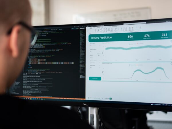 DODO díky AI dále zefektivňuje logistiku. Poptávku předpoví na dva týdny dopředu s přesností na hodinu