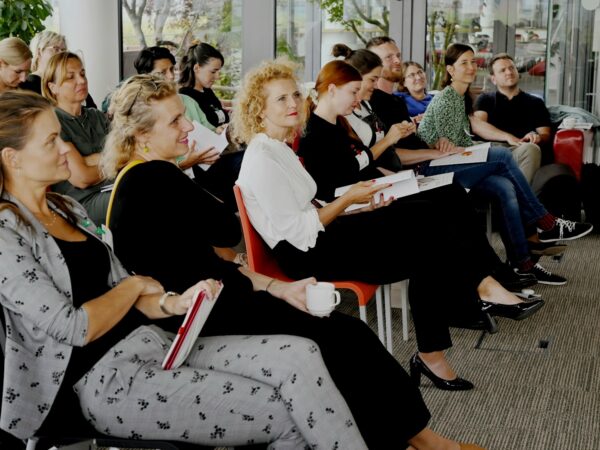 Českým neziskovkám chybí finance na pořízení vhodného hardwaru, organizace postrádají základní digitální infrastrukturu i zkušenosti