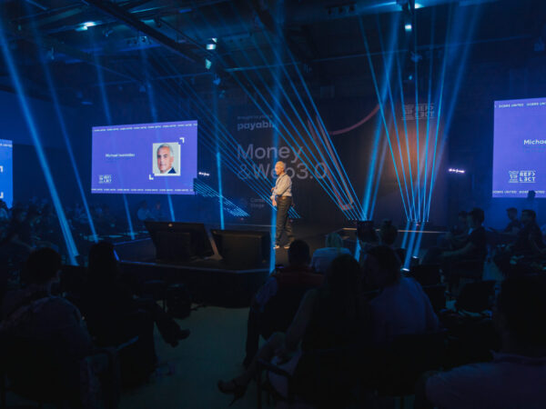 Pět technologických trendů budoucnosti. Festival Reflect představí nejen fenomén umělé inteligence, ale také femtech, web 3.0 a život v metaverza