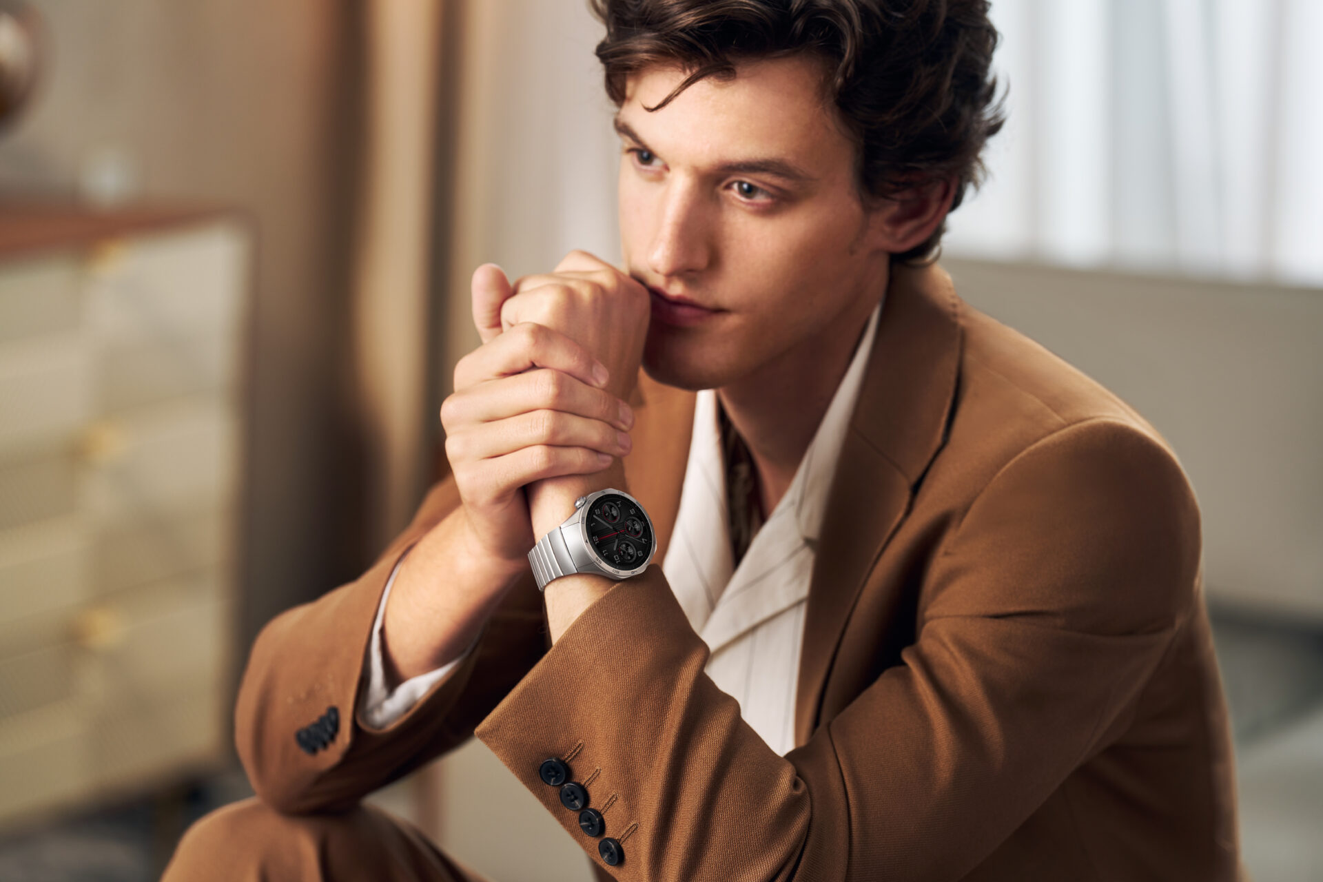 Huawei Watch GT 4: chytré hodinky propojující technologie a styl přichází na český trh