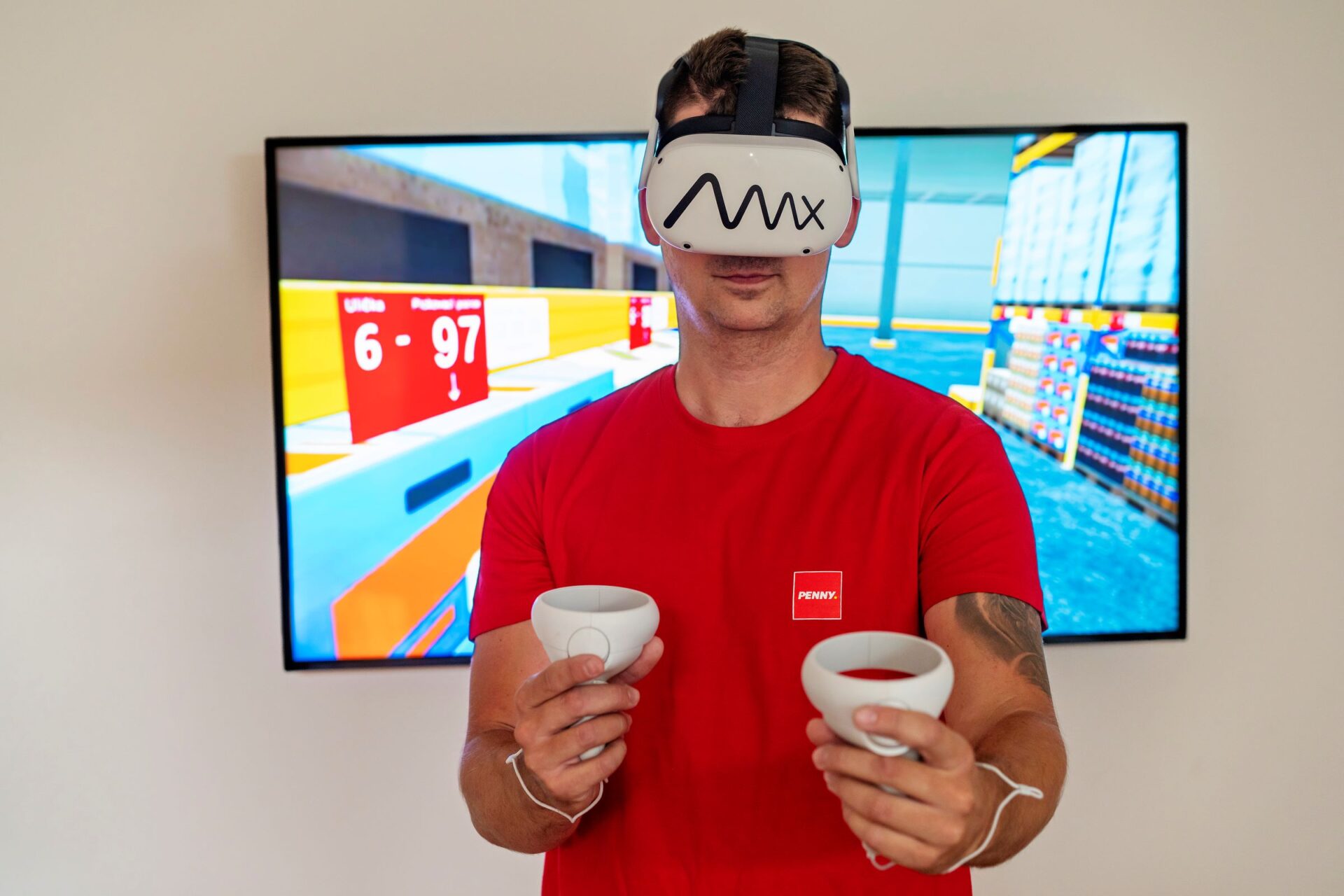 PENNY TESTUJE VR TECHNOLOGIE PRO ŠKOLENÍ SVÝCH ZAMĚSTNANCŮ