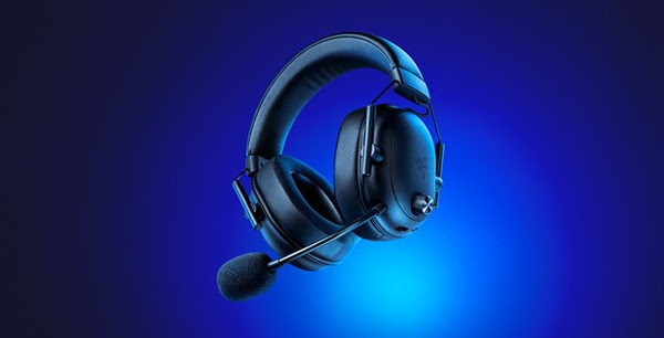 RAZER BLACKSHARK V2 HYPERSPEED: ULTRALEHKÝ, VYSOCE VÝKONNÝ A PŘIPRAVENÝ PRO PROFESIONÁLY