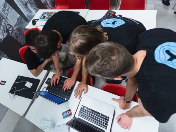 Coding Bootcamp Praha nově nabízí možnost odkladu školného u programů Web Development a Data Science