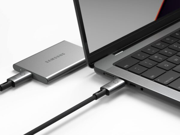 LINQ USB4 PRO je nekompromisní USB C datový kabel s širokým využitím