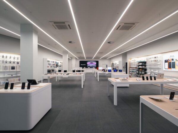 iSTYLE otevírá novou prodejnu v OC Šestka. V den otevření nabídne MacBook Air za 18 990 Kč