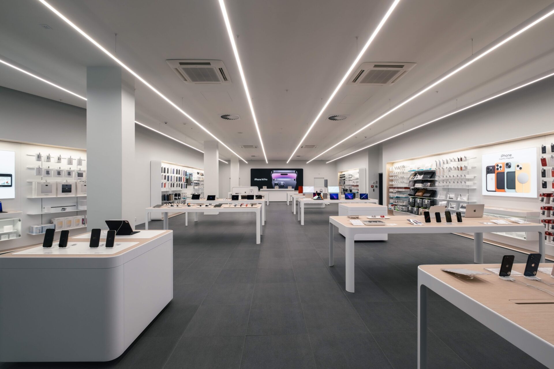 iSTYLE otevírá novou prodejnu v OC Šestka. V den otevření nabídne MacBook Air za 18 990 Kč