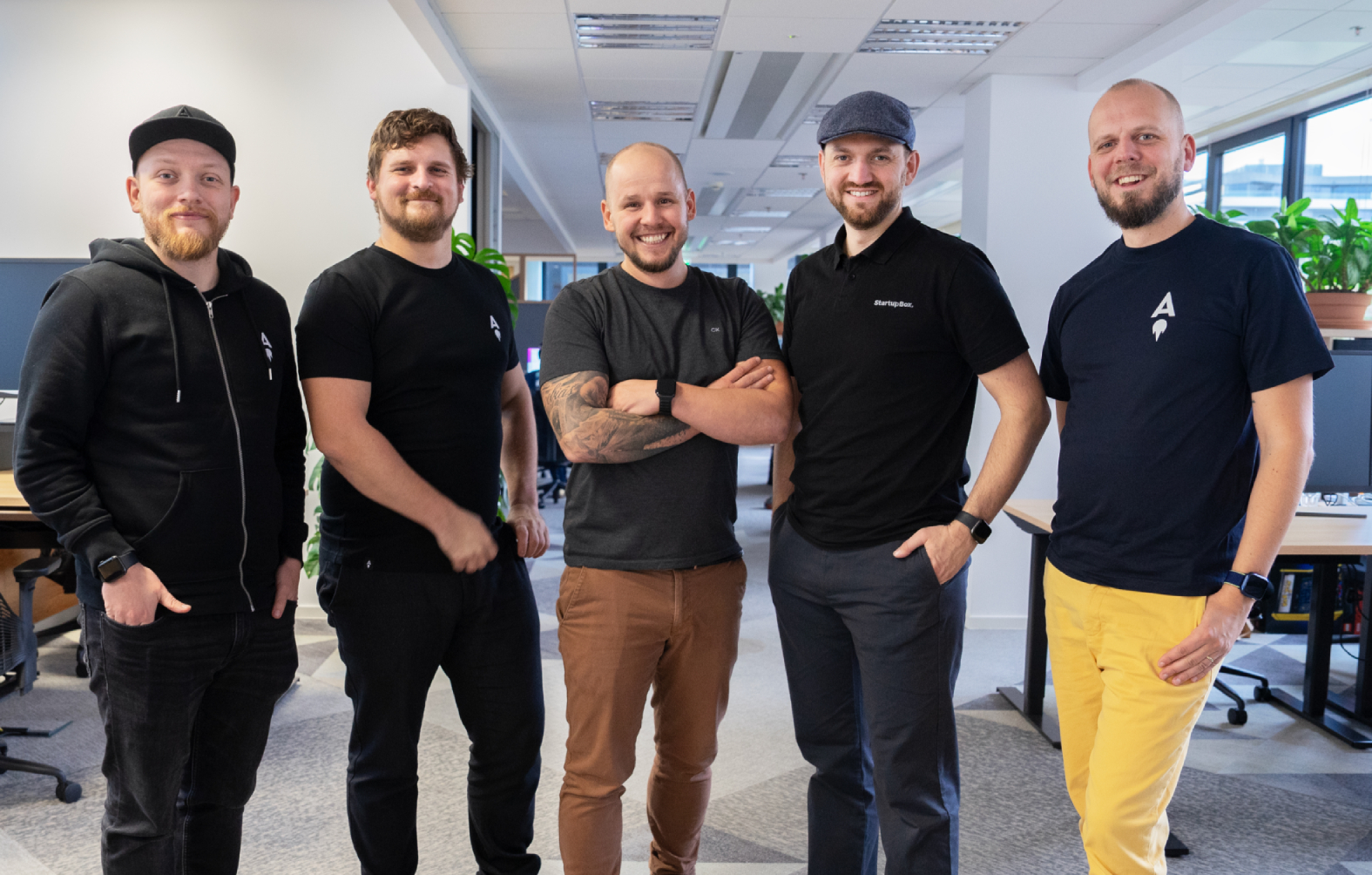 Ve své grantové výzvě podpořil Google.org vzdělávací platformu pro začínající startupy StartupBox. S implementací umělé inteligence jí pomůže partnerství s Appliftingem