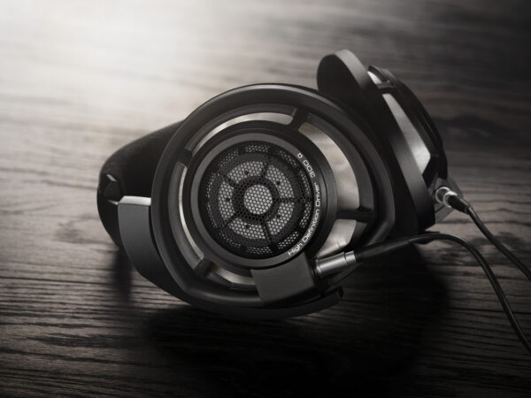 Sluchátka Sennheiser HD 800 S překvapují nevídanou vánoční slevou