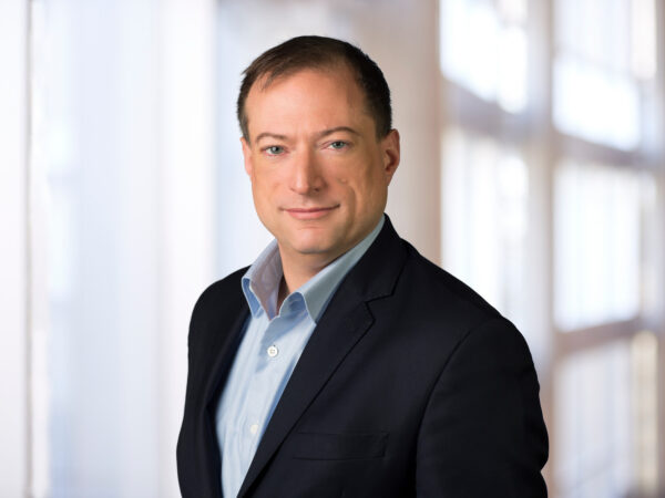 Předpovědi společnosti Dell Technologies pro rok 2024: Demokratizace AI, rozšíření moderního edge a princip zero trust