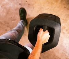 Obsah obrázku osoba, sport, území, Vybavení na fitness

Popis byl vytvořen automaticky