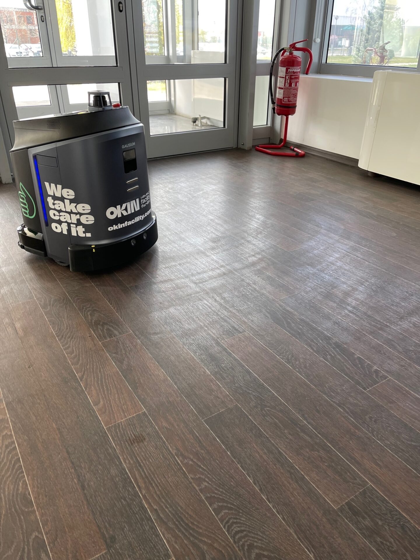 Budoucnost úklidu je ve spolupráci robotů s lidmi