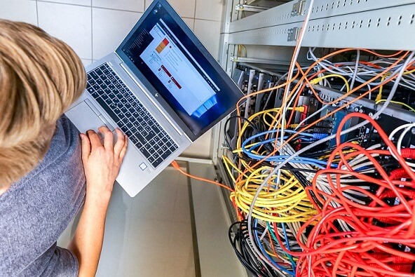 IT firmy se otvírají středoškolákům. Přibývá i studujících podnikatelů