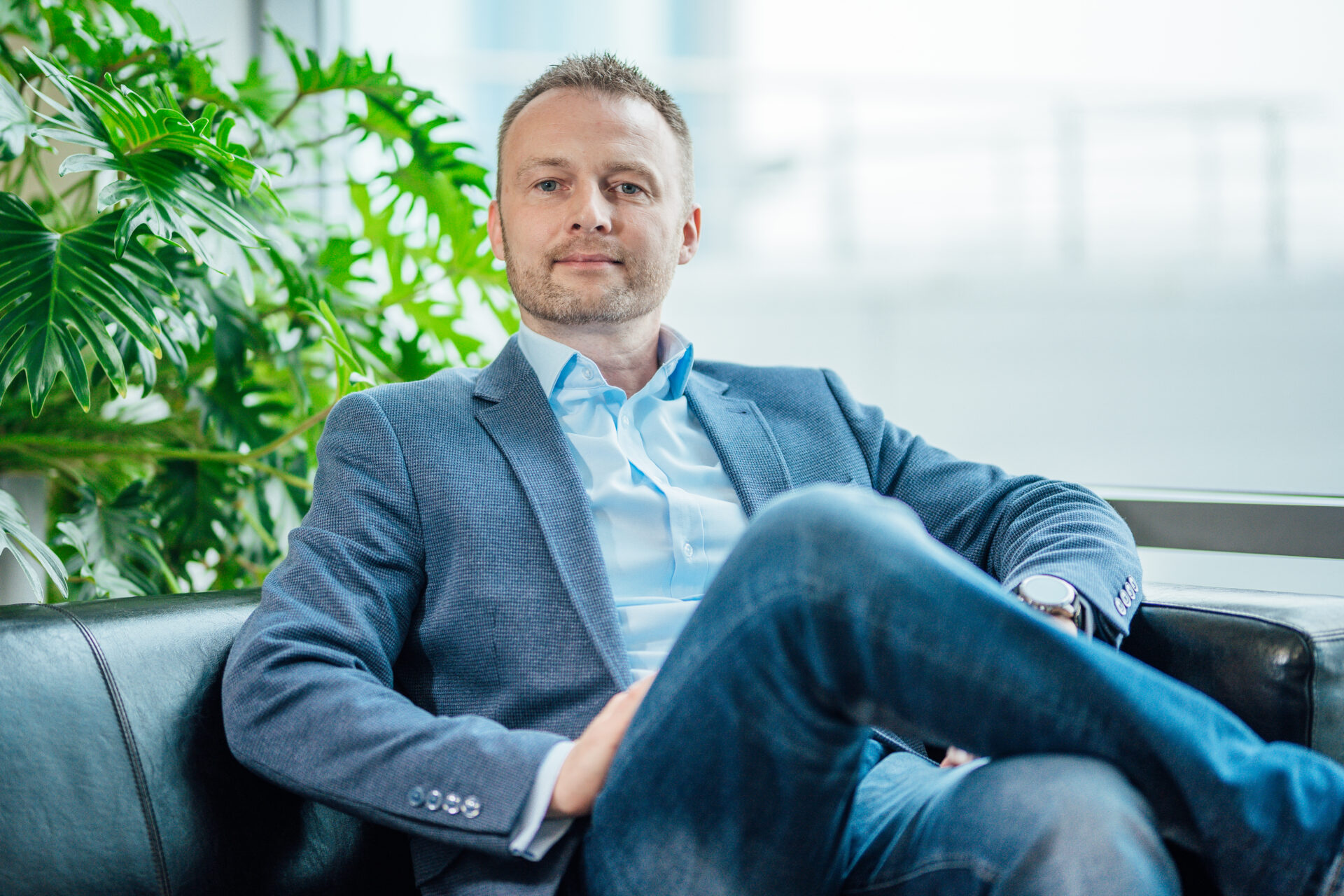 VMware ruší nabídku veškerých produktů pro virtualizaci a přechází na model předplatného. Změna se týká 90% trhu, navrch budou mít jiní poskytovatelé