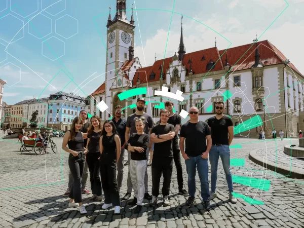 České startupy RobosizeME a Pointee spojují síly na globálním rostoucím trhu robotické automatizace procesů
