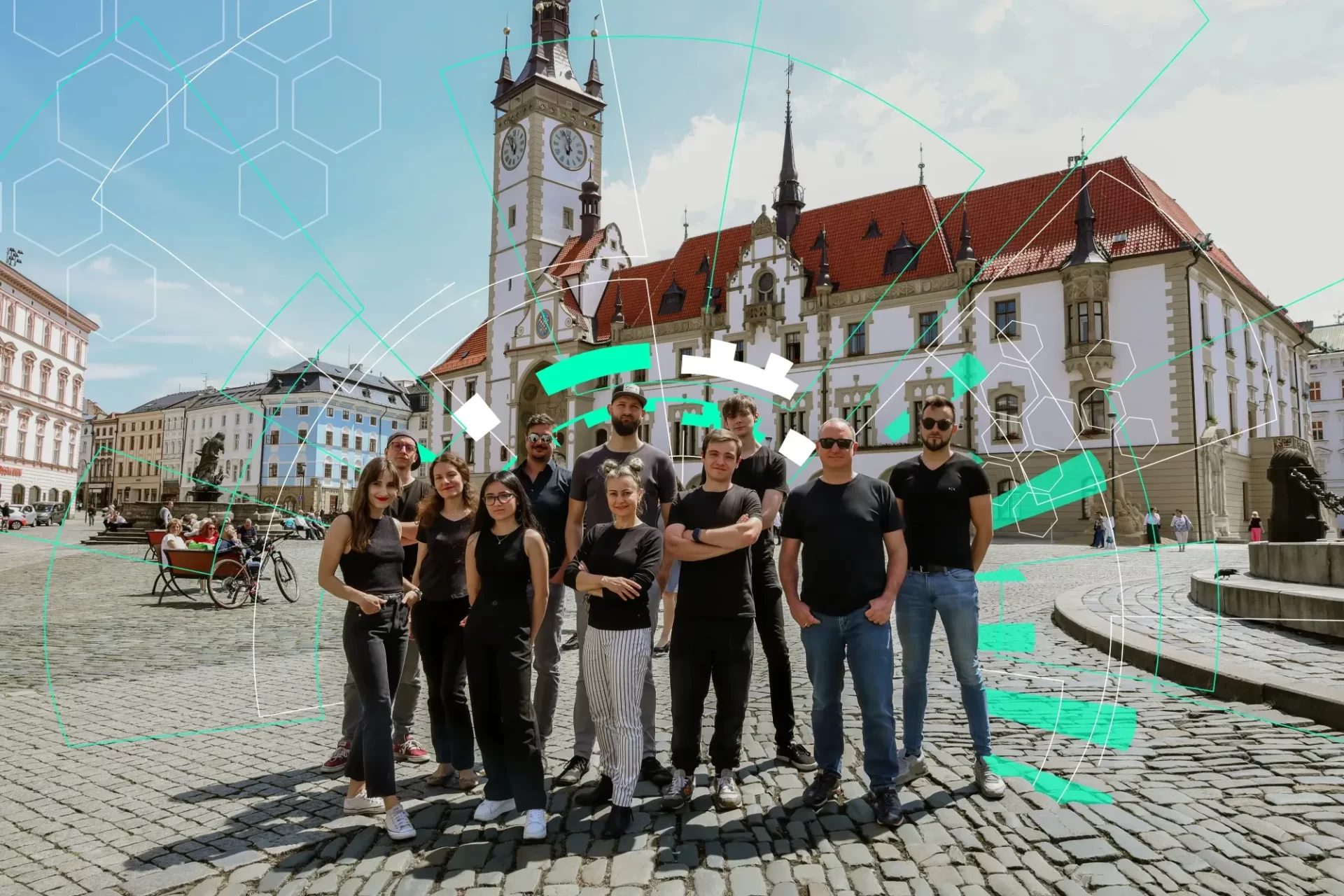 České startupy RobosizeME a Pointee spojují síly na globálním rostoucím trhu robotické automatizace procesů