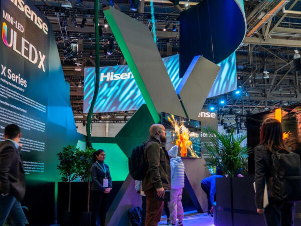 Hisense právě představil na veletrhu CES 2024 inovace v zobrazovacích technologiích včetně ULED X TV, laserové TV a displejů pro automobily