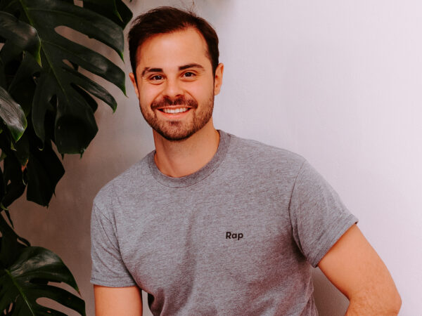 Česká fintechová asociace se rozrůstá. Novým členem představenstva je William Jalloul, zakladatel Flowpay