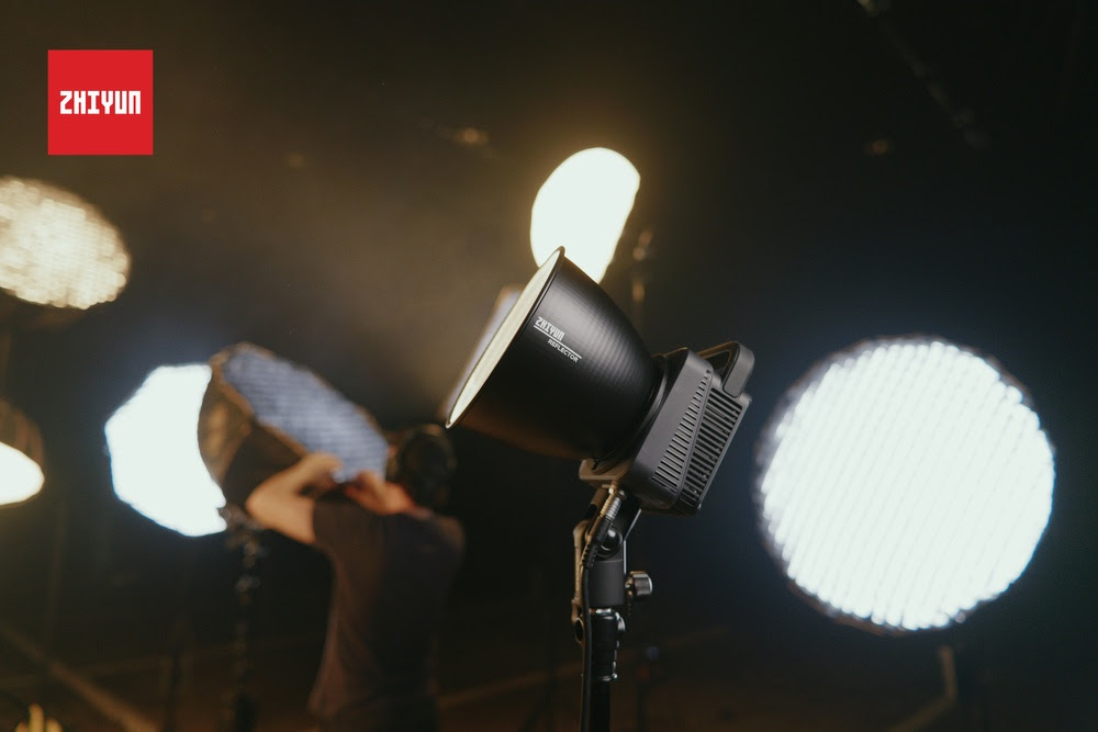 Nové LED světlo Zhiyun z výkonné řady G, Zhiyun Molus G300