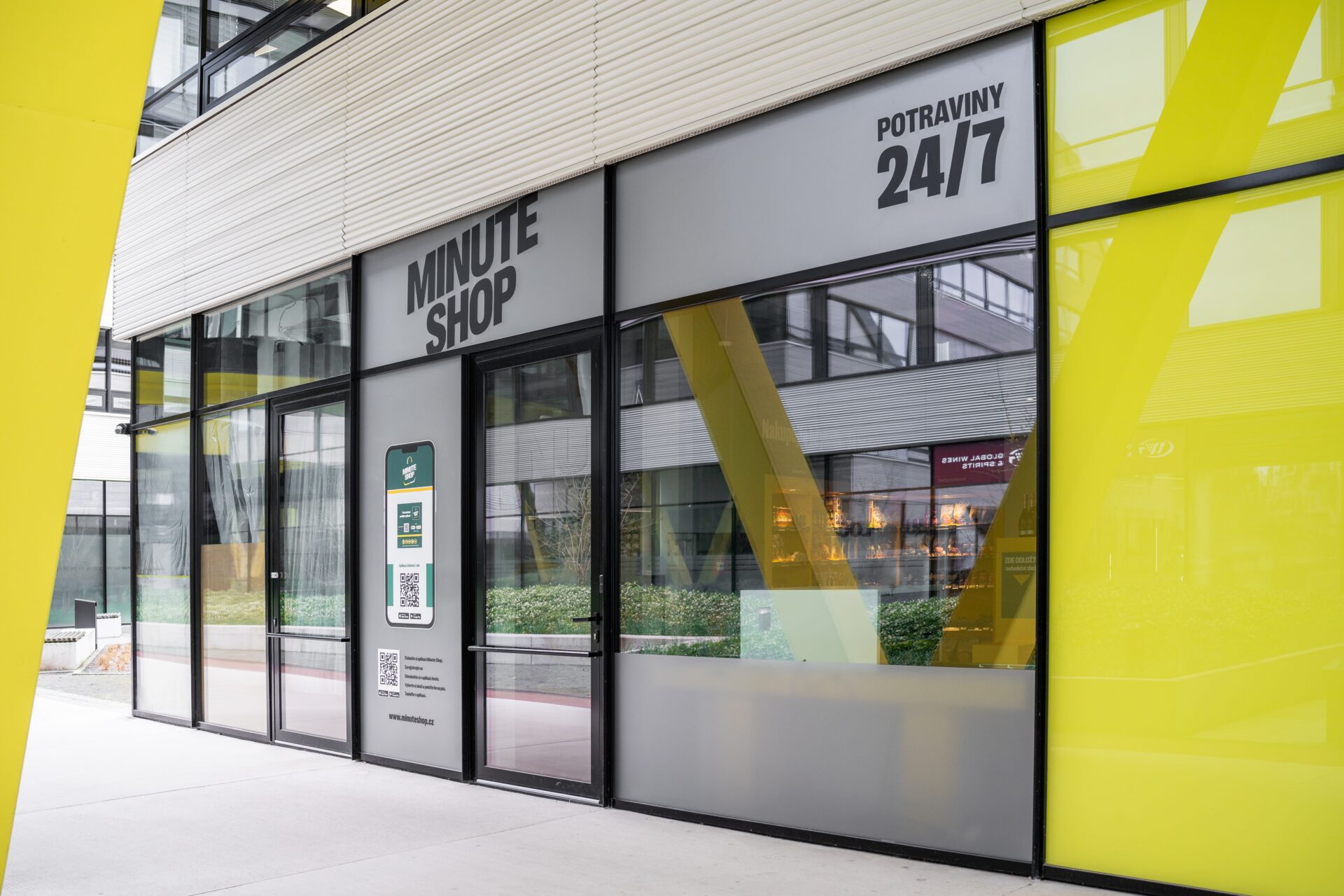 První síť bezobslužných prodejen v Česku Minute Shop otevírá novou pobočku v pražské Libni