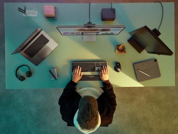 Společnost Logitech rozšiřuje portfolio produktů pro počítače Mac a snadnou integraci s ekosystémem Apple