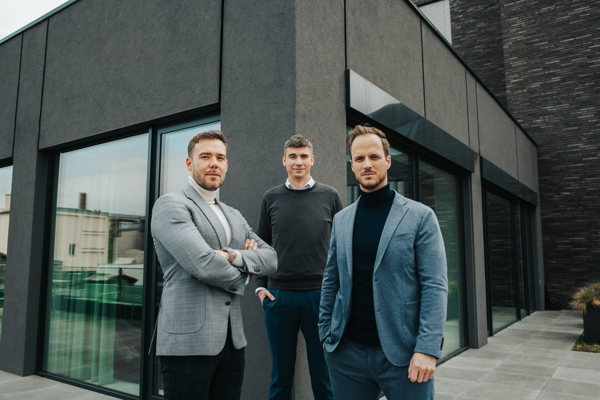 Skupina EAG upevňuje svou pozici mezi evropskými lídry v oblasti digitálních služeb pro automotive. Koupila polskou dvojku v DMS, společnost JBR Rogowiec, která se stane součástí platformy Omnetic.