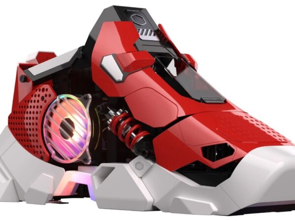 Nejvýkonnější bota na světě? Herní počítač Cooler Master Sneaker-X