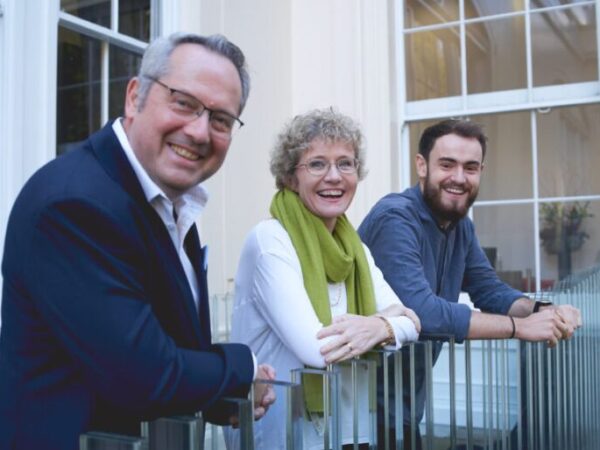 Neslyšícím pomáhá překonat každodenní bariéry. Britský startup Signapse nově podpořili čeští Soulmates Ventures a Deeptech Seed Fund
