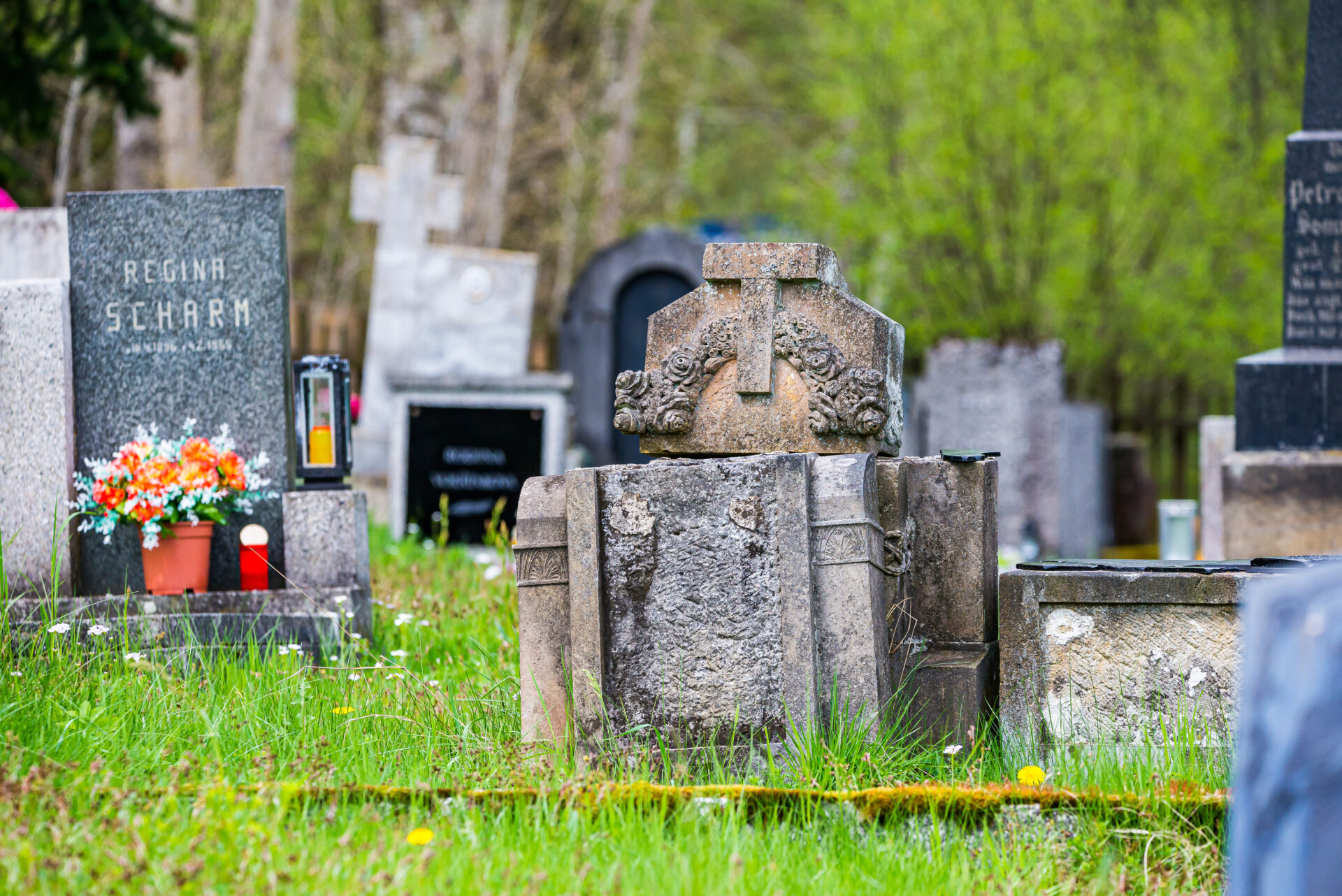 I zesnulí potřebují pořádek. Digitalizace hřbitovů ulehčuje práci úředníkům i pozůstalým