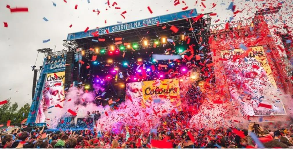 T-Mobile přináší na Colours of Ostrava nezapomenutelnou zábavu a podporuje návštěvníky k recyklaci starých telefonů