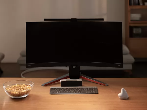 Starost BenQ o zrak uživatelů se zhmotnila v přídavná světla k monitorům a notebookům